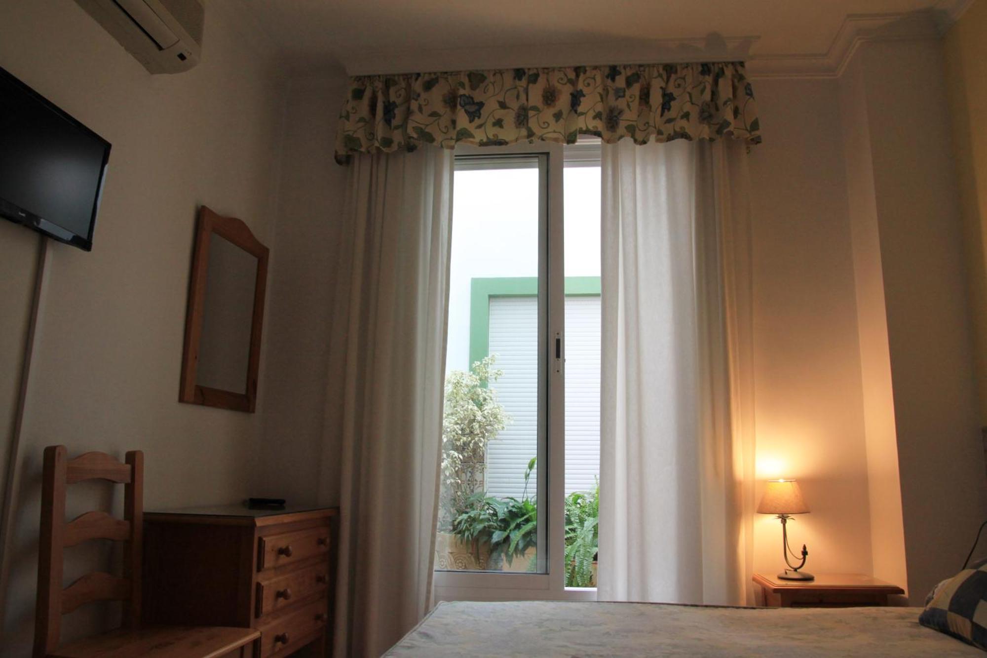 Hostal Ana - Adults Recommended Nerja Esterno foto