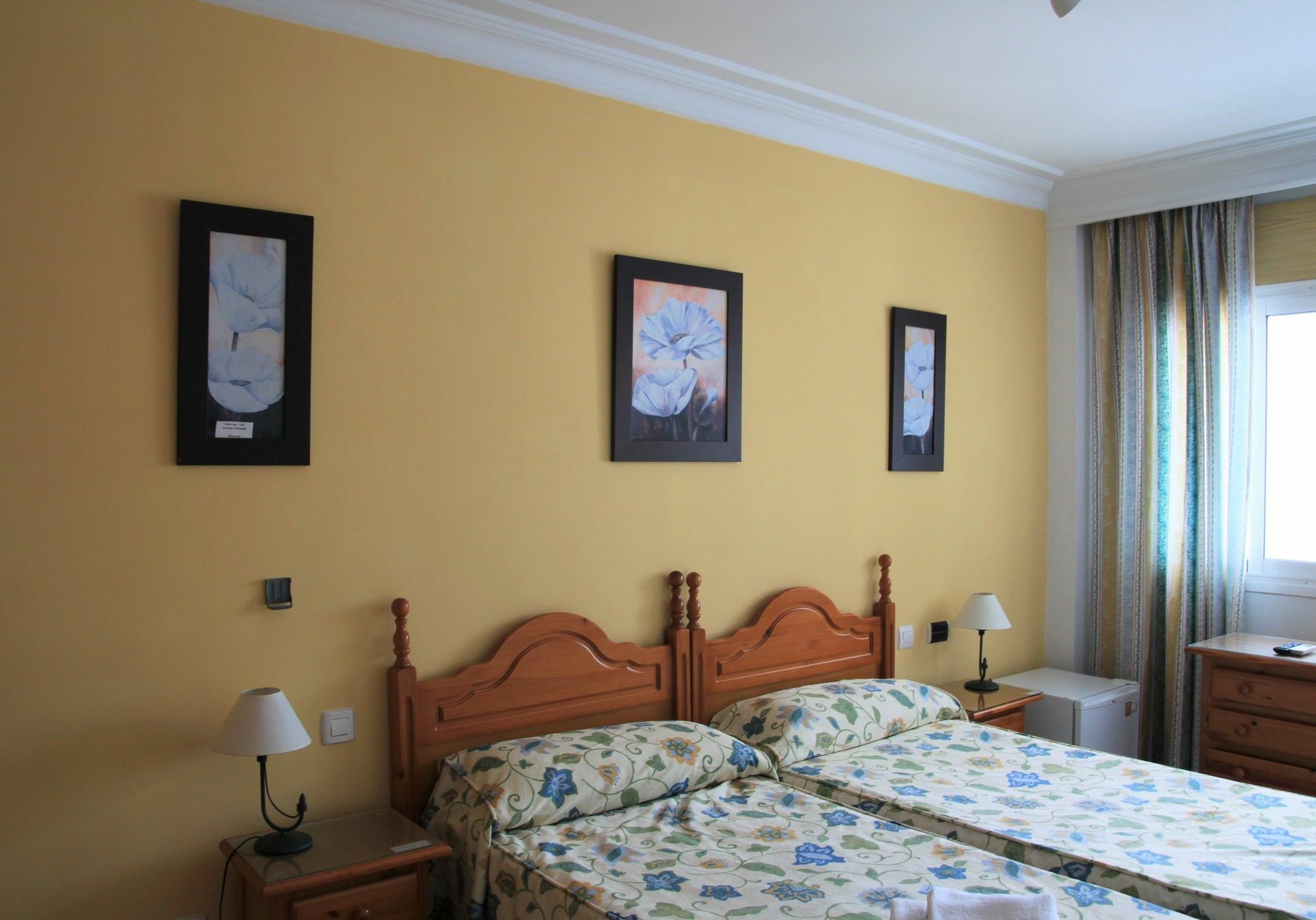 Hostal Ana - Adults Recommended Nerja Esterno foto